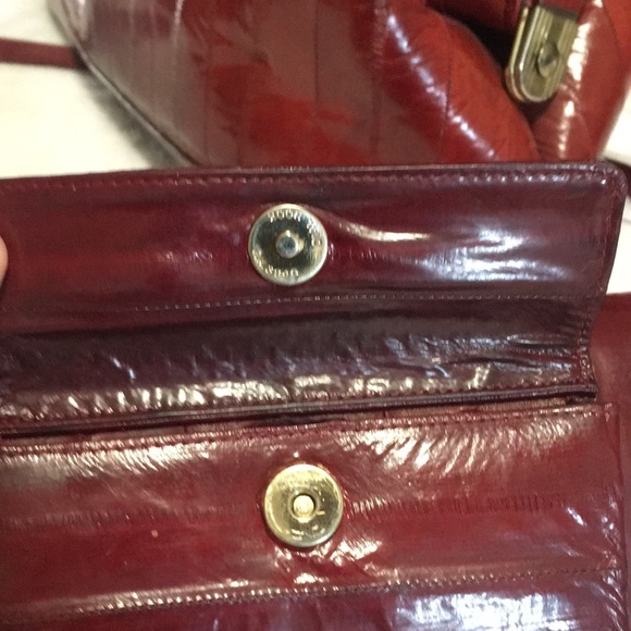 Burgundy eel skin satchel handbag short handle shoulder strap & matching wallet - Picture 12 of 14